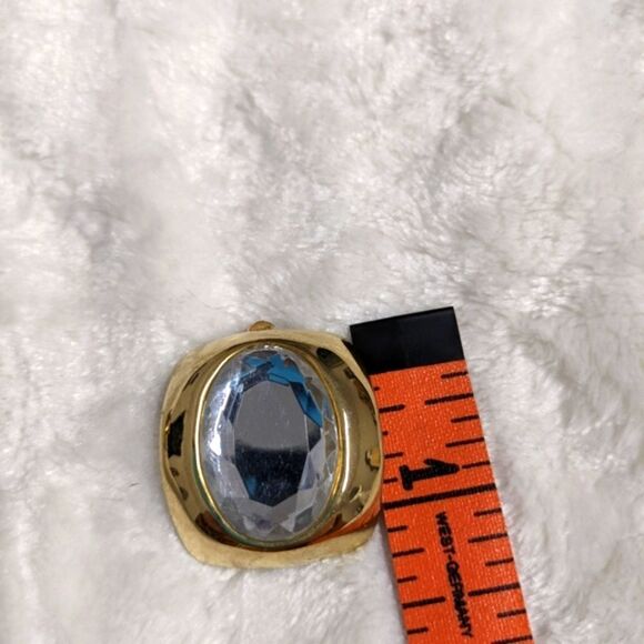 Vintage 80's Large Square Clear Rhinestone Clip Earrings - Picture 7 of 8